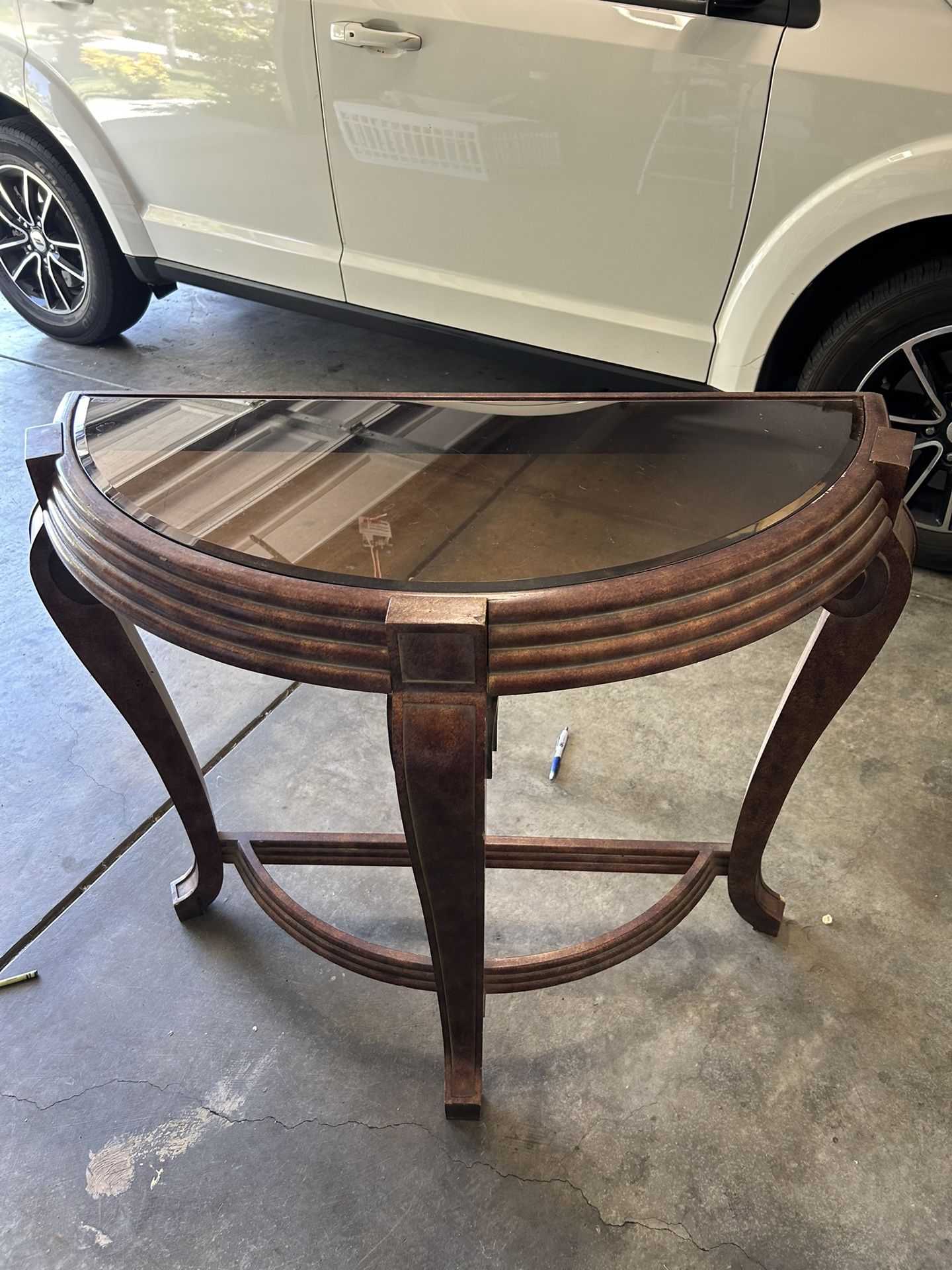 Entry Way Table
