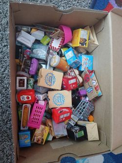 Mini brand and some shopkins