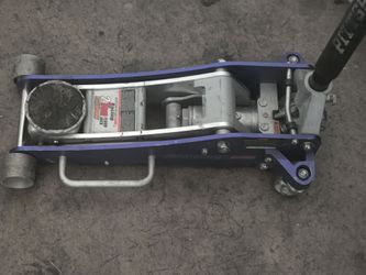 Pittsburgh 2 Ton Racing Floor Jack