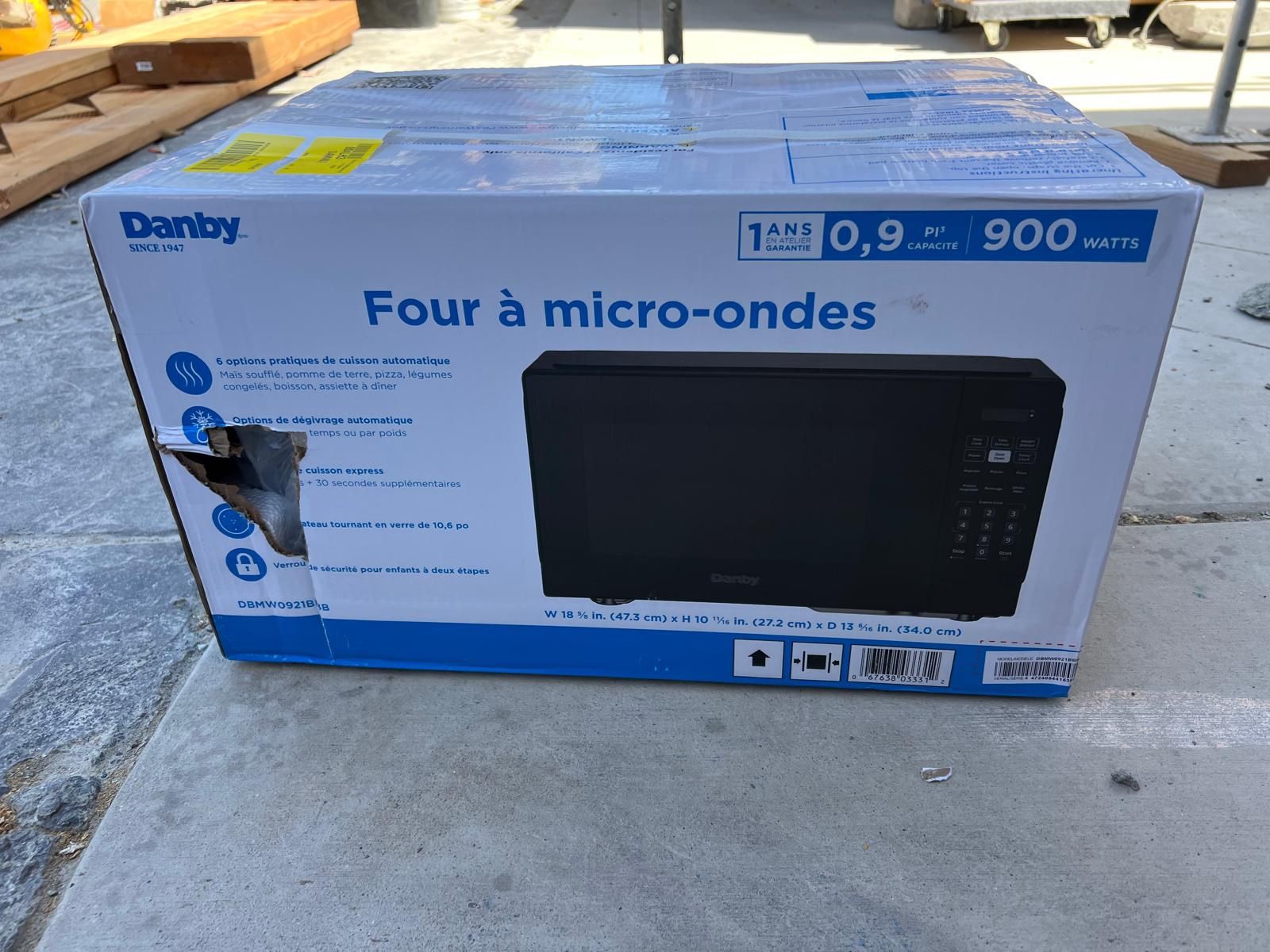 New Danby Microwave 