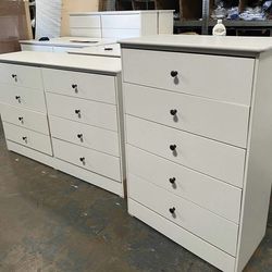 Set Eight and five drawers dresser