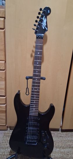 Black 80s Fender HM strat Kahler Spyder tremolo original case