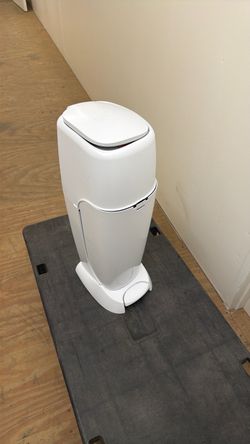 Diaper waste basket