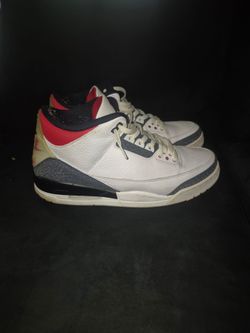 Air Jordan 3s...