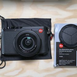 Leica Dlux 8