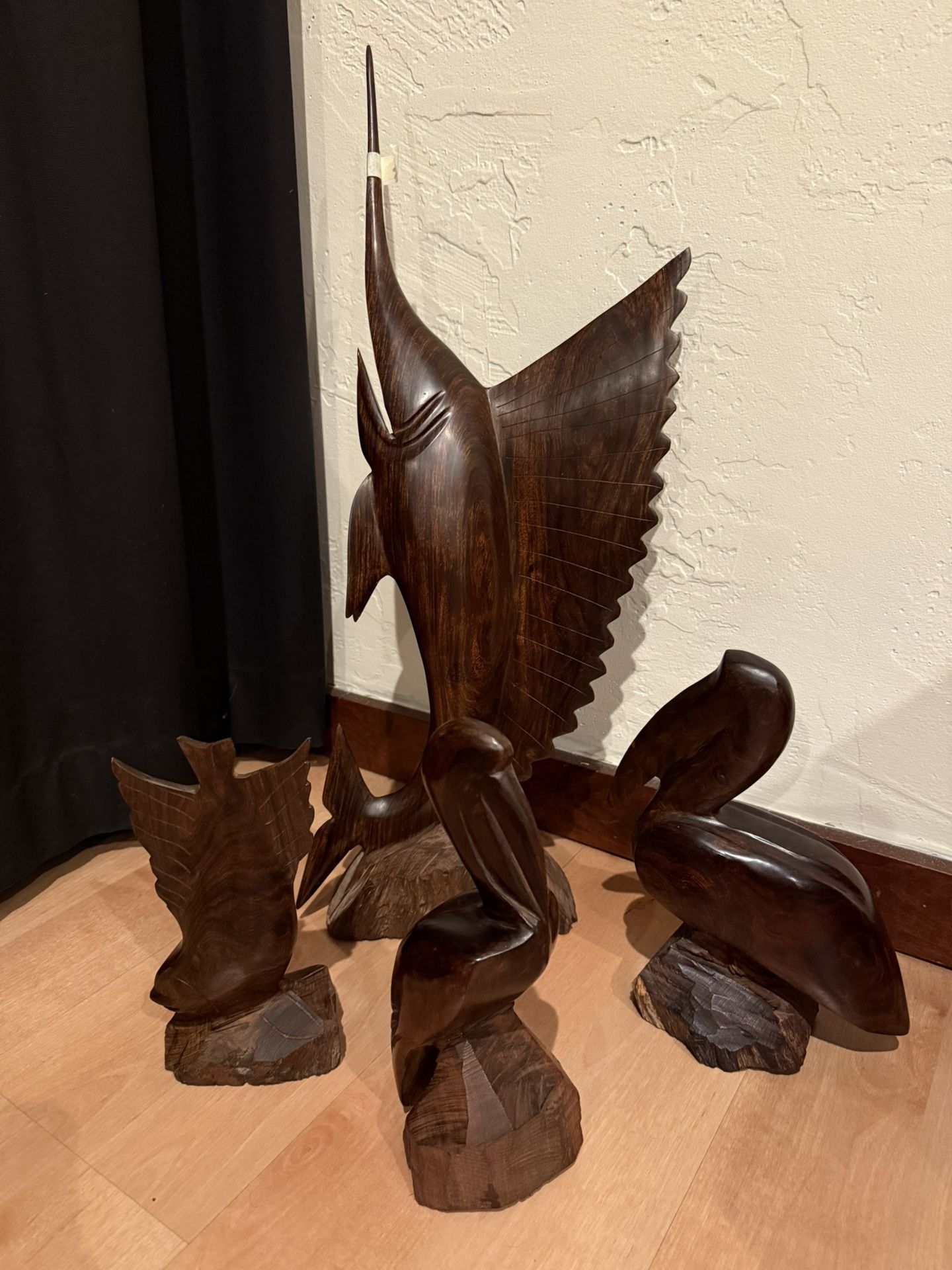 Hand-Carved Wooden Sculpture Set – Pelican, Birds & Sailfish Tiki Beach Fish Cabin