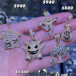 10K Natural Diamonds Pendants