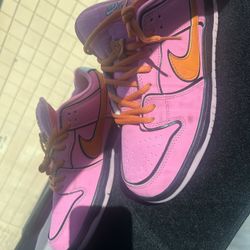 Blossom Powerpuff Nikes limited edition