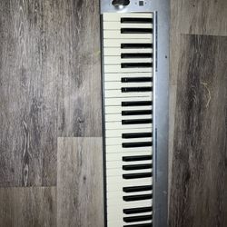 M-AUDIO KEY STUDIO