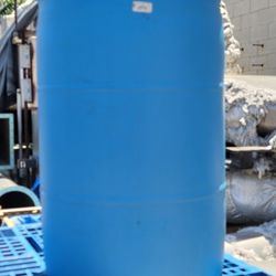 55 Glls Plastic Drums 