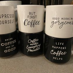 Black & White Mug Set