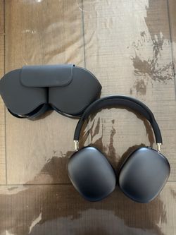 AirPod Maxes