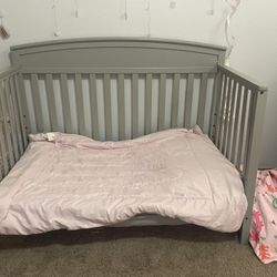 Graco 5-in-1 Convertible Crib