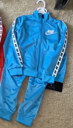 NWT Nike 4t
