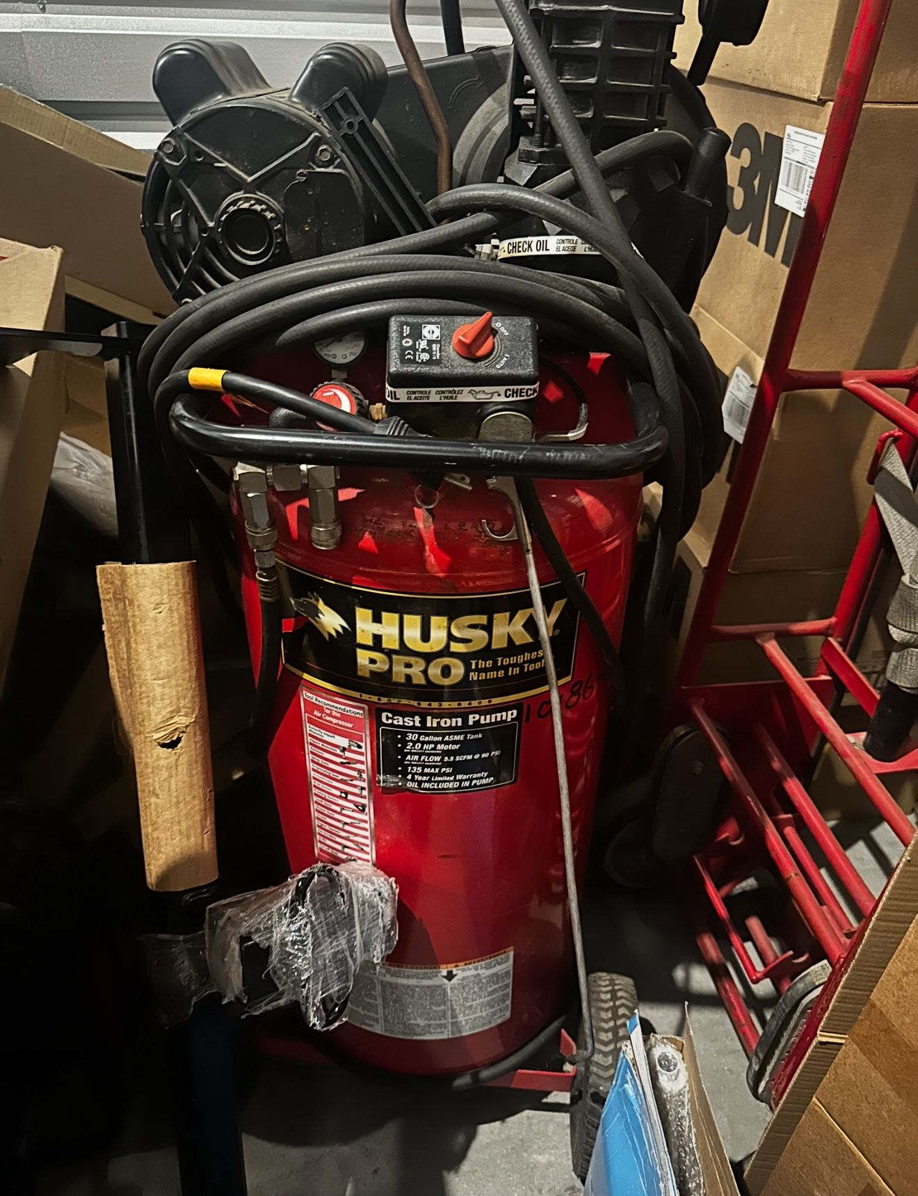 Stand-up Husky Pro 30 Gallon Cast Iron Pump Compressor