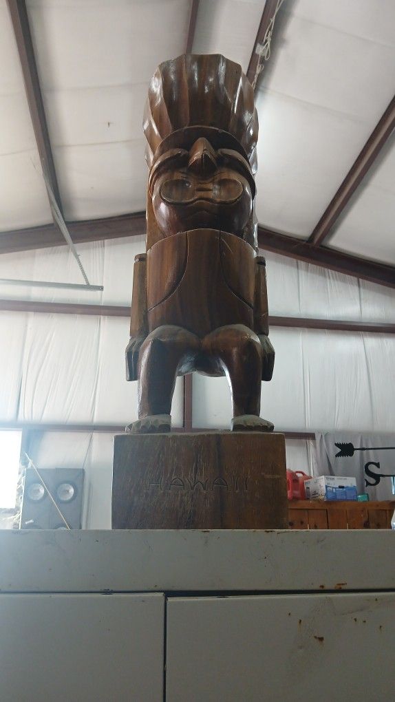 Hawaiian Statue
