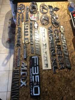 Emblemas para carros y trocas