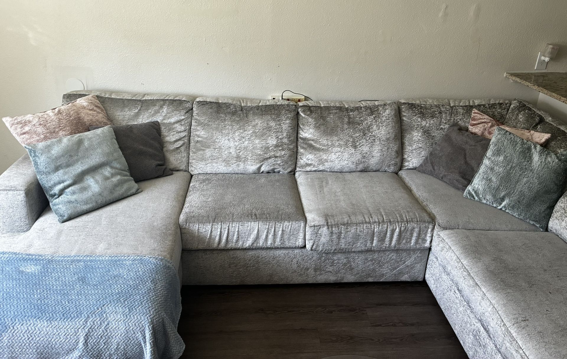 3 Piece Couch 