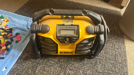 Dewalt 20v radio