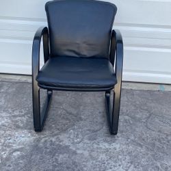 Strong Leather Chair 