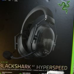 Razer - Blackshark V2 Hyperspeed Wireless Gaming Headset