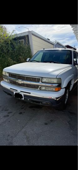 2005 Chev Tahoe partout
