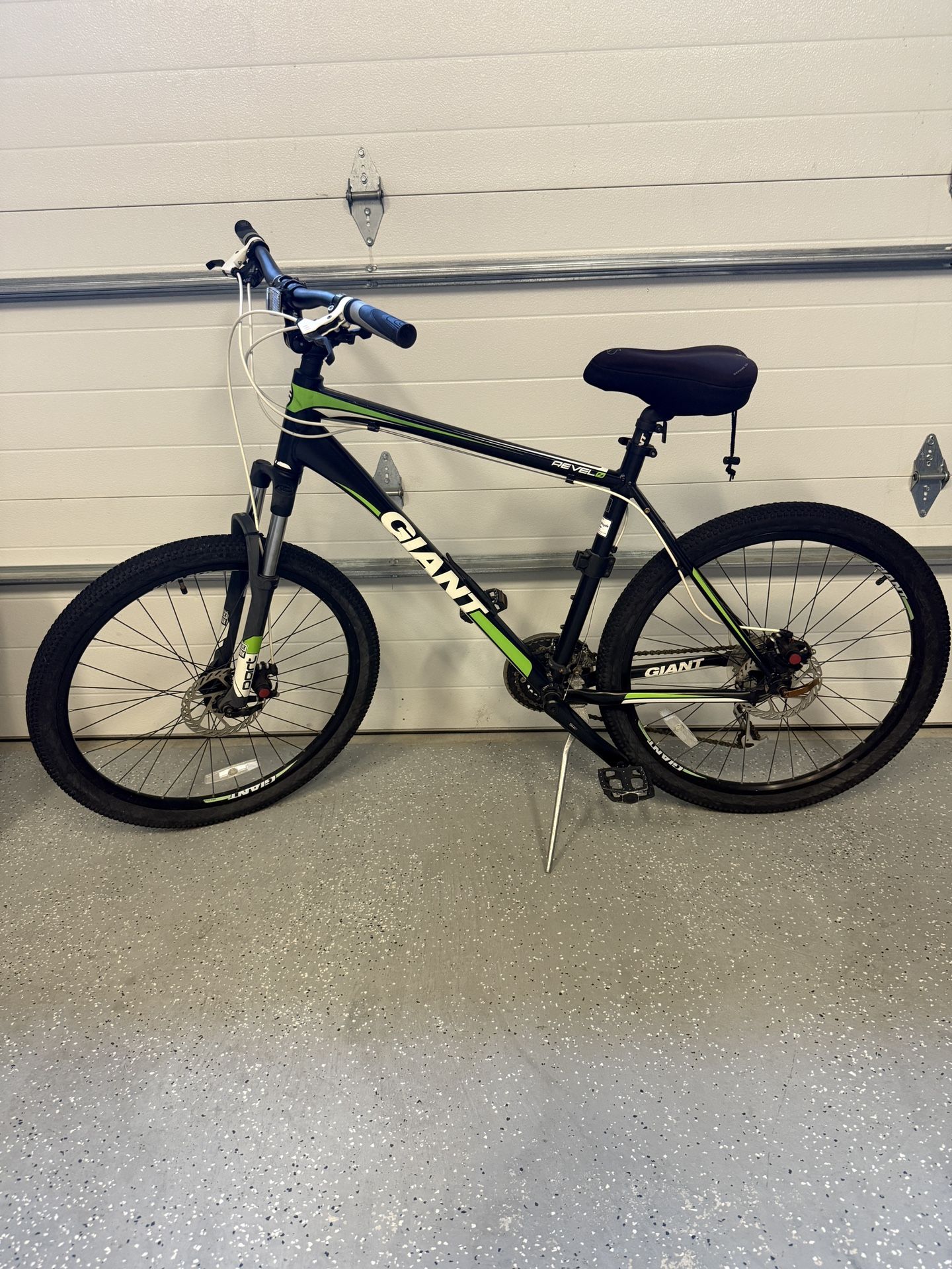 Giant Mountain Bike
