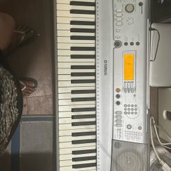 Yamaha keyboard 