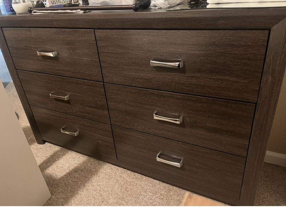 Dresser, Excellent Condition