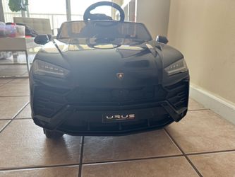 Lamborghini Urus Kids Ride-On Electric Car