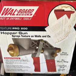 2 Hopper Spray Guns
