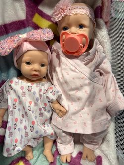 2 Reborn babies