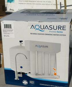 Reverse osmosis water filtration system new in box