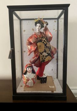 Japanese Geisha Doll