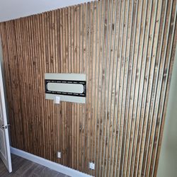 Decrotive Wall