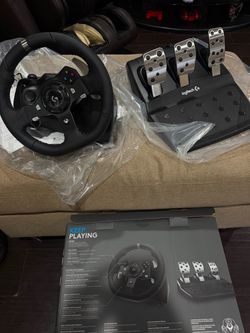 Logitech G920 Racing Wheel and Pedals