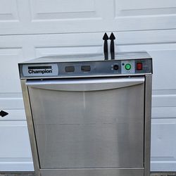 CHAMPION UH130B HIGH TEMP UNDERCOUNTER COMMERCIAL DISHWASHER