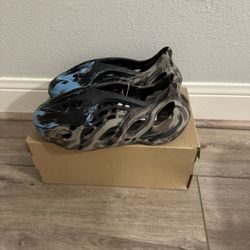 Brand New Mx Cinder Foam Runners Size 11