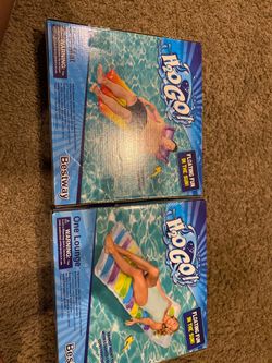 H2O GO floaty mats with pillows