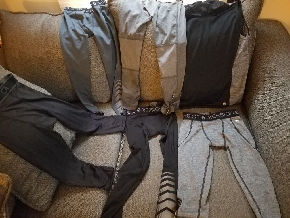 Boys size 8 compression pants