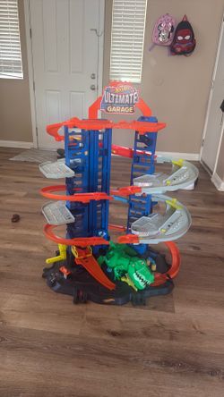 Hot wheels ultimate garage