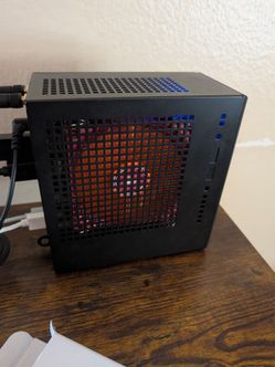 Mini PC Ryzen 7 8700g 32GB DDR5, 512GB NVMe