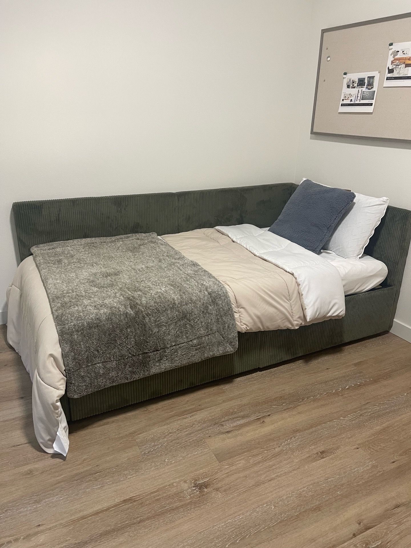 Corner Twin Day Bed Framed with New Mattress