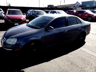 2005 Volkswagen Jetta 2.5 manual new tires 18 inch rims