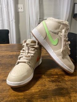 Jordan 1 Mid Utility Fleece pearl White
