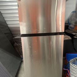 Apartment Size Refrigerator