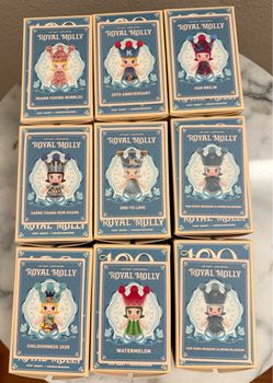 POP MART MEGA Royal Molly 100% Series 1 Blind Box