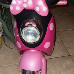 Minnie Mouse Electric Ride On Scooter 