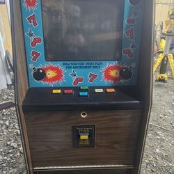 Magic Bomb Poker Machine And Bill Accepter 