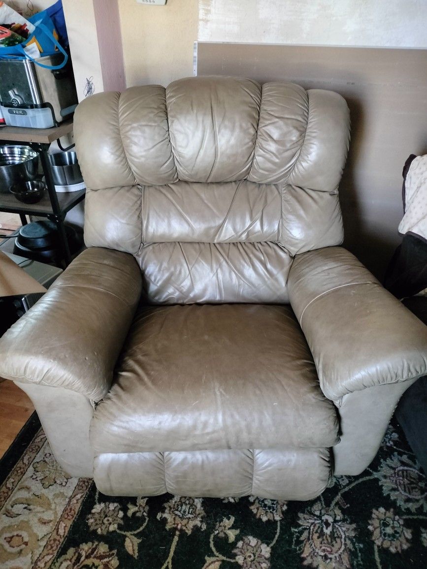 Leather La-Z-Boy Recliner 